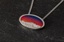 Load image into Gallery viewer, Foula oval Pendant