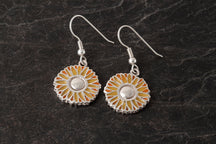 Load image into Gallery viewer, Sól - Sunflower Enamelled Earrings