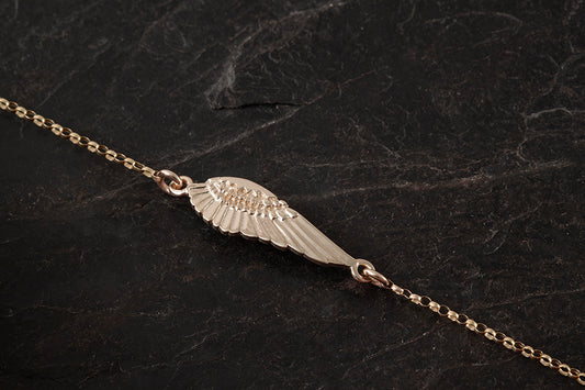 Freija feather bracelet