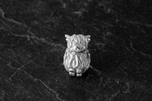 Load image into Gallery viewer, Highland Cow Barrel Charm