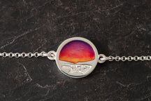 Load image into Gallery viewer, Clousta Bracelet