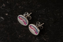 Load image into Gallery viewer, Foula oval mini studs