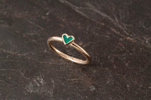 Load image into Gallery viewer, Ashes memorial Peerie Smoorikin ring