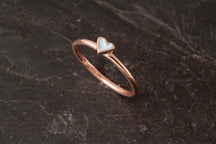 Load image into Gallery viewer, Ashes memorial Peerie Smoorikin ring