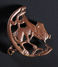 Load image into Gallery viewer, Quendale Beast Large Brooch
