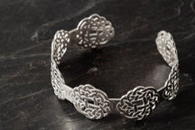 Load image into Gallery viewer, Celtic Bangle