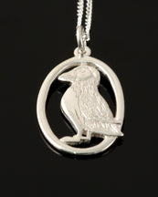 Load image into Gallery viewer, Tammie Norrie - Puffin Oval Pendant
