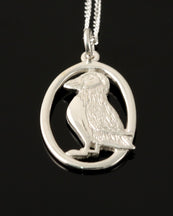 Load image into Gallery viewer, Tammie Norrie - Puffin Oval Pendant