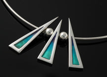 Load image into Gallery viewer, Celtic Fire Three Piece Pendant