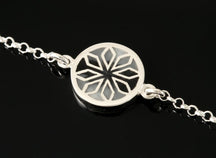 Load image into Gallery viewer, Fara round bracelet