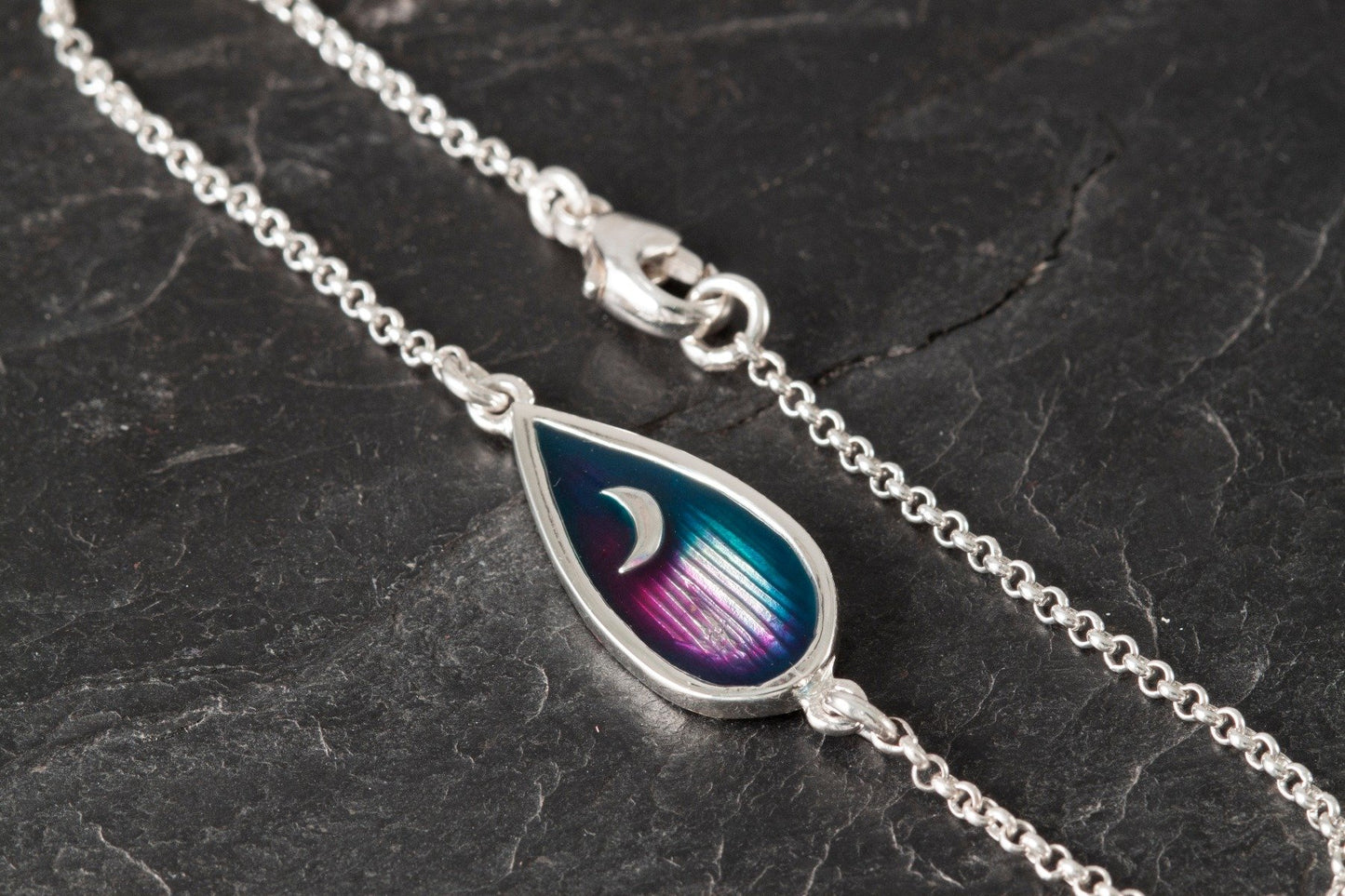 Mirrie Dancer teardrop bracelet