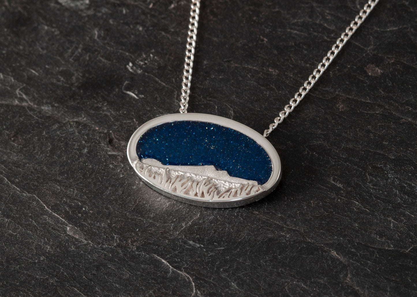 Foula oval Pendant | In Stock