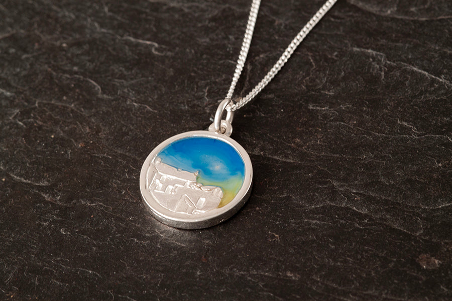 Lodberries Small Pendant | In Stock