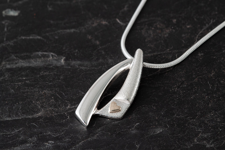 Voar Two Tone Curved Pendant with Gold Motif