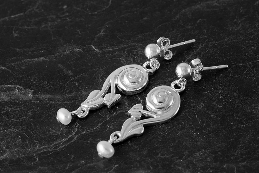 Glasgow Girls Earrings with Pearl