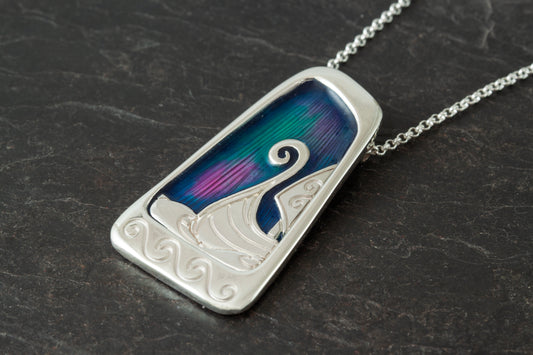 Mirrie Dancers Viking Ship Pendant