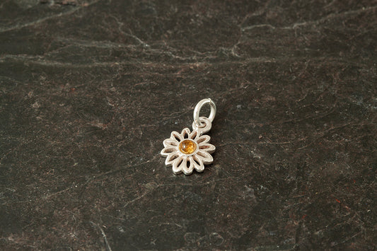 Small Daisy Charm - April