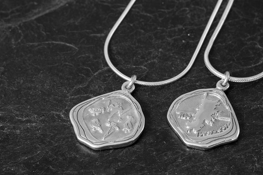 FIBO Fair Isle Bird Observatory Small Pendant