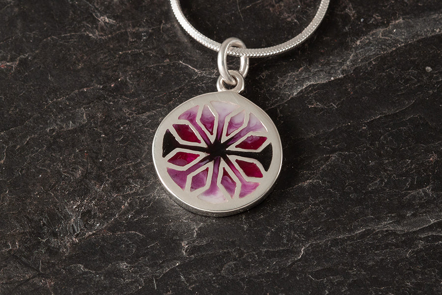 Fara small round pendant