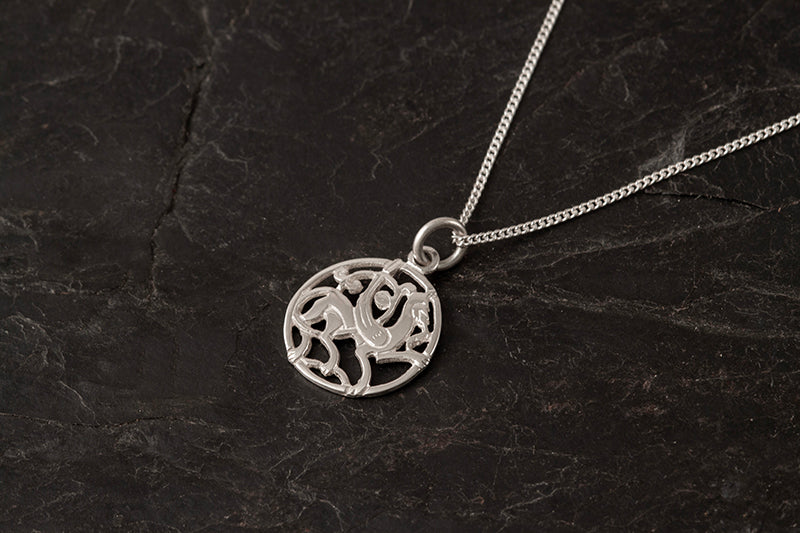 Quendale Beast Extra Small Pendant | In Stock