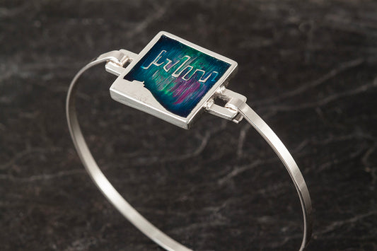 Mirrie Dancers Square Bangle