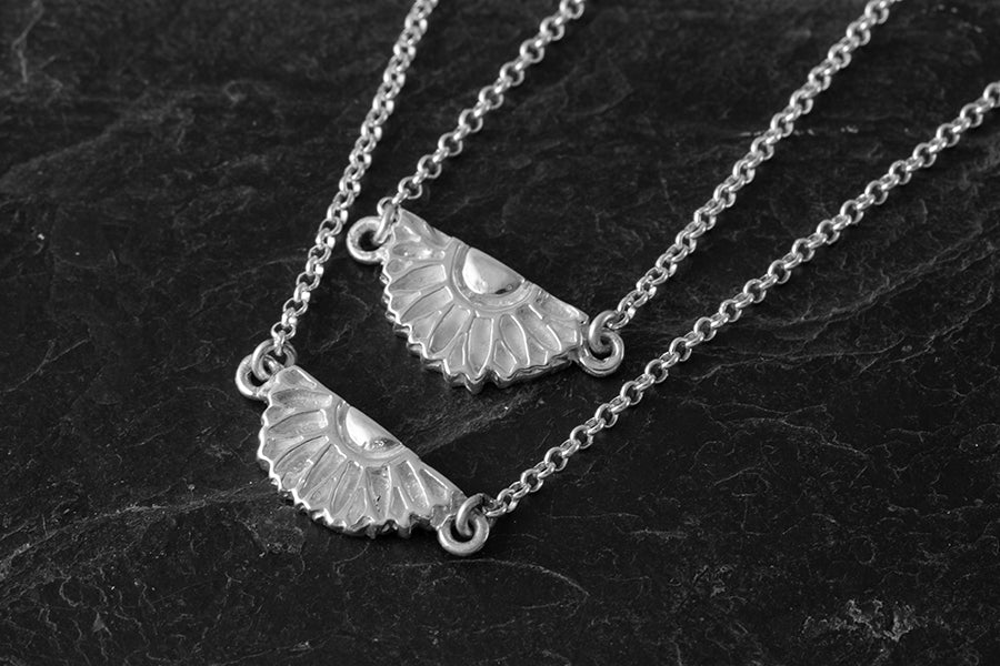 Sól - Sunflower Friendship Necklets