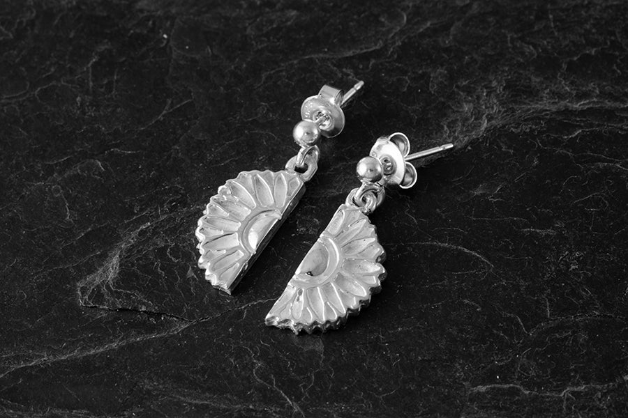 Sól - Sunflower Half Earrings