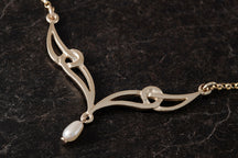 Load image into Gallery viewer, Celtic Pearl Pendant
