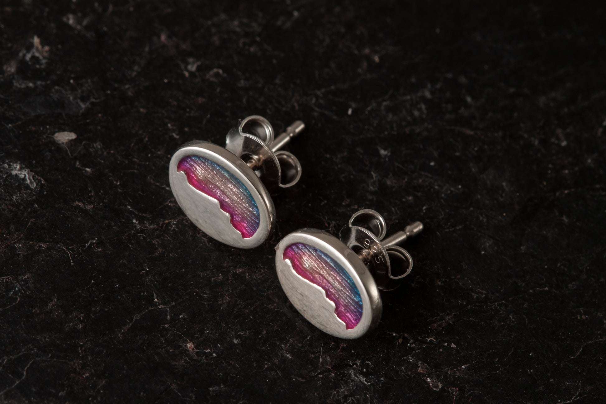 Foula oval mini studs