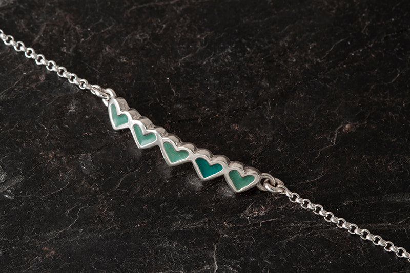 Peerie Smoorikin Bracelet with 5 Hearts