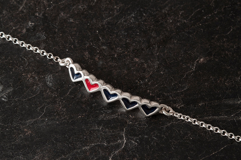 Peerie Smoorikin Bracelet with 5 Hearts
