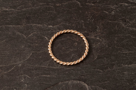 9ct Yellow Gold Twist Wire Ring