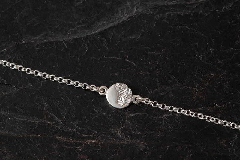 Öyger Single piece peerie bracelet