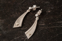 Load image into Gallery viewer, Voar Earrings

