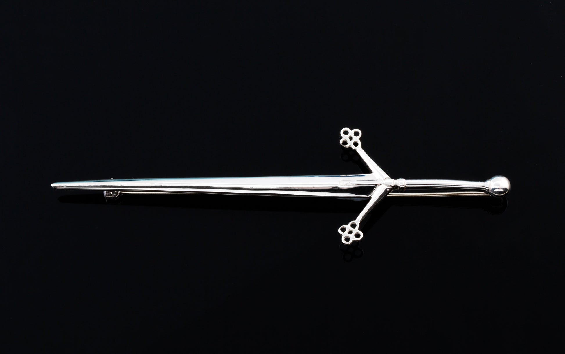 Claymore Kilt Pin