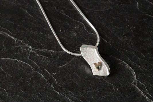 Voar Wavy Pendant