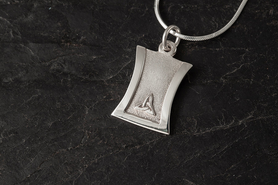 Voar Pendant