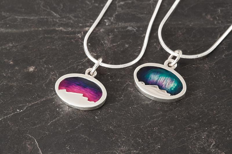 Foula oval Pendant