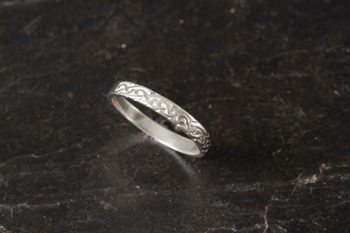 St. Ninian's Isle Stacker in 9ct Yellow Gold