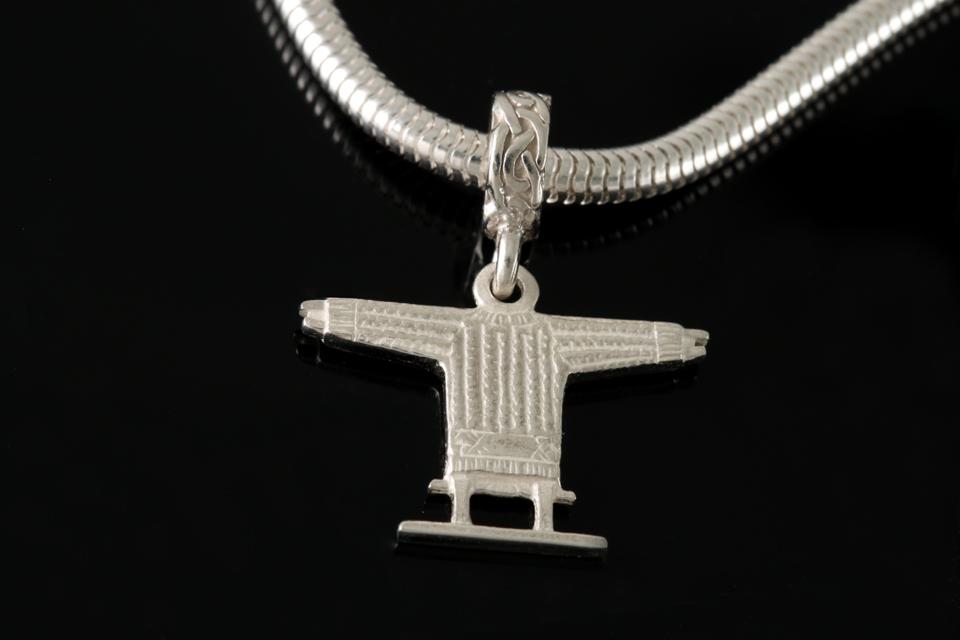 Jumper Board Charm