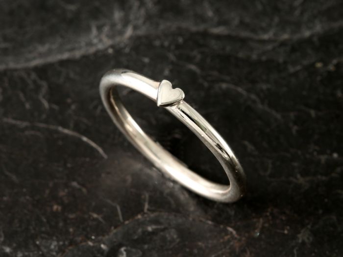 Loff Dee Stacking Ring - Heart Band