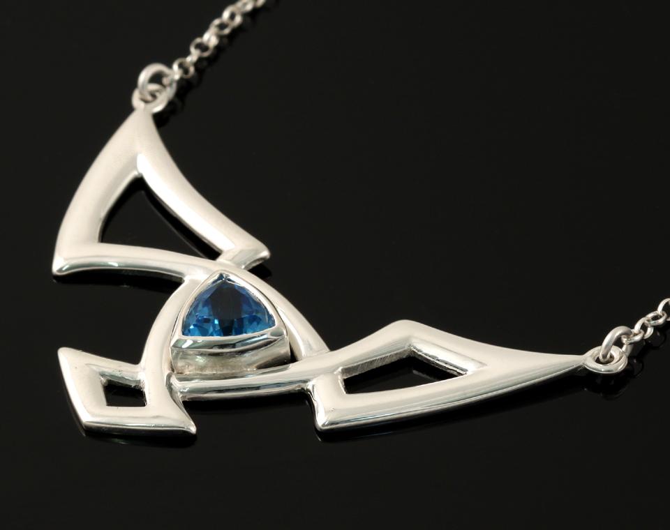 Triquetra Line of Life Necklet
