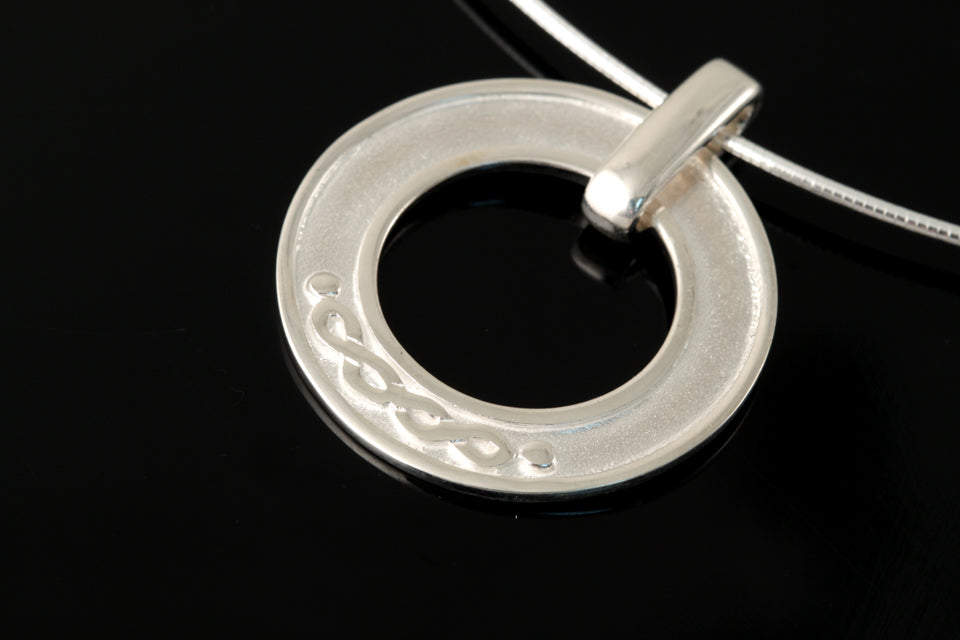 Celtic Circle Pendant