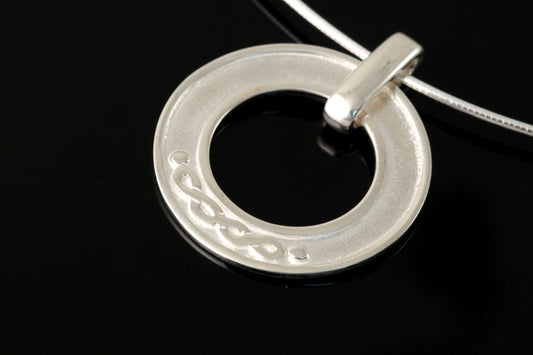 Celtic Circle Pendant