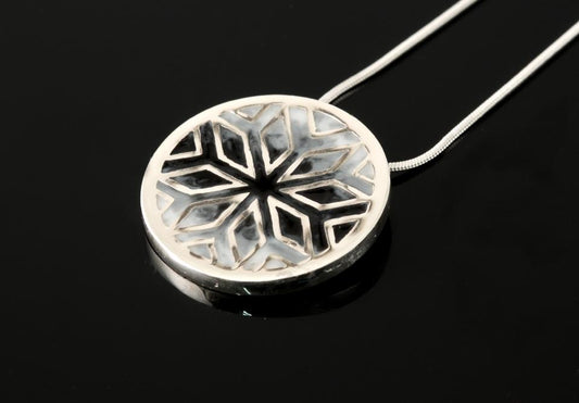 Fara Large round pendant