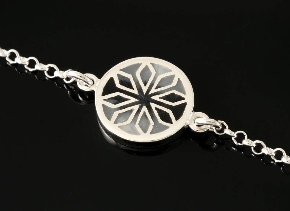 Fara round bracelet