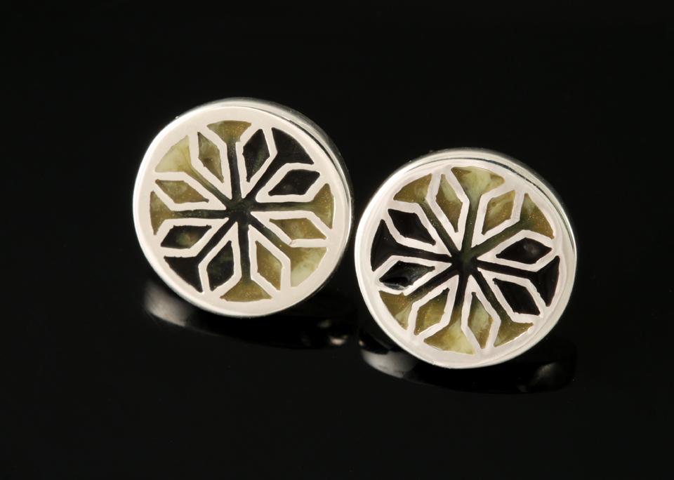 Fara stud earrings