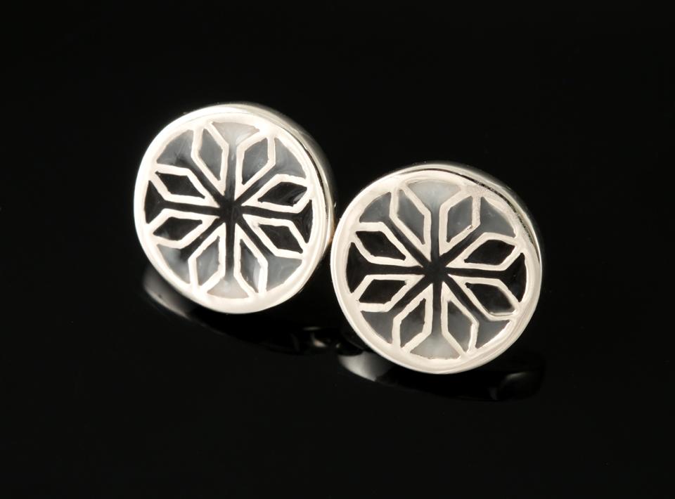 Fara stud earrings