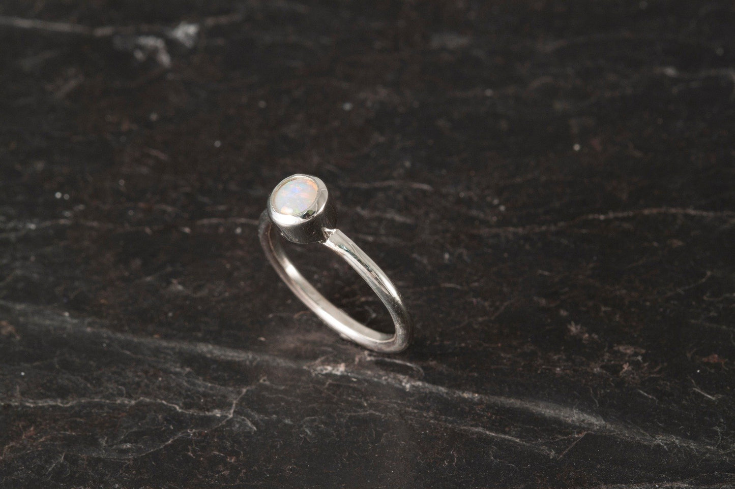 Opal ring in 9ct Yellow Gold