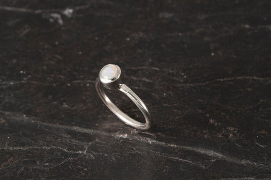 Opal ring in 9ct Yellow Gold